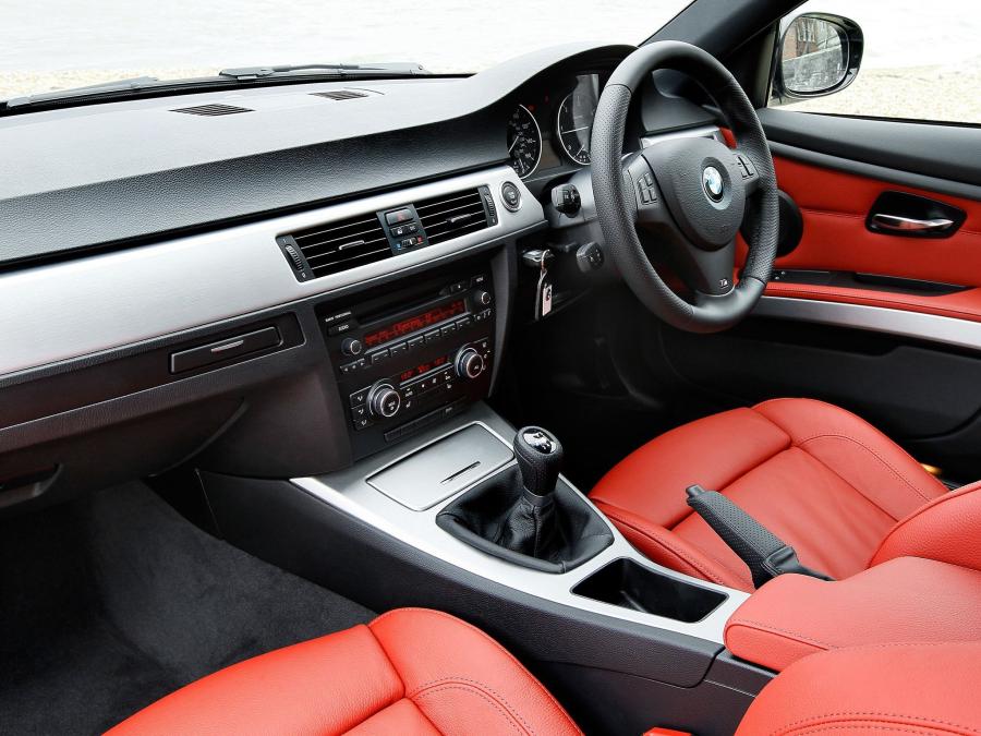  BMW 320d Coupe M Sport Package 2010 года  (UK) (фото 6 из 6)